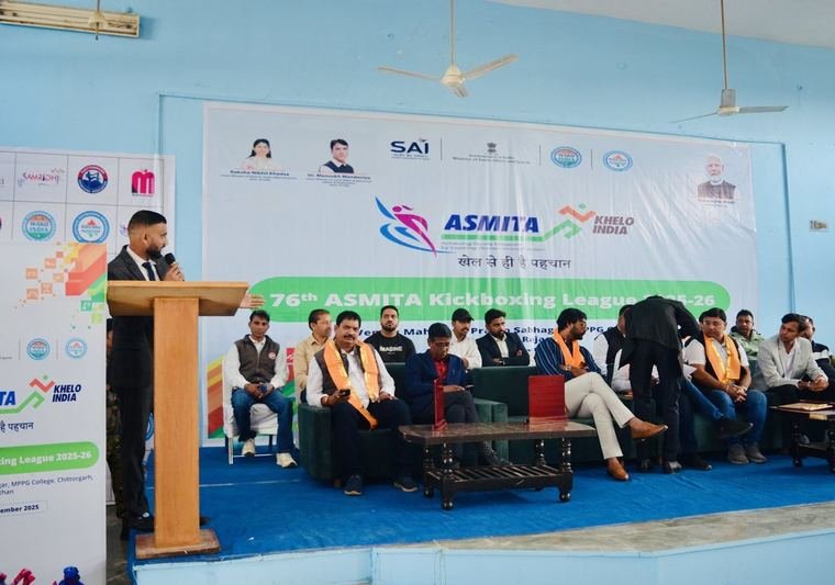 Receiving recognition at the 76th ASMITA Kickboxing League 2025-26