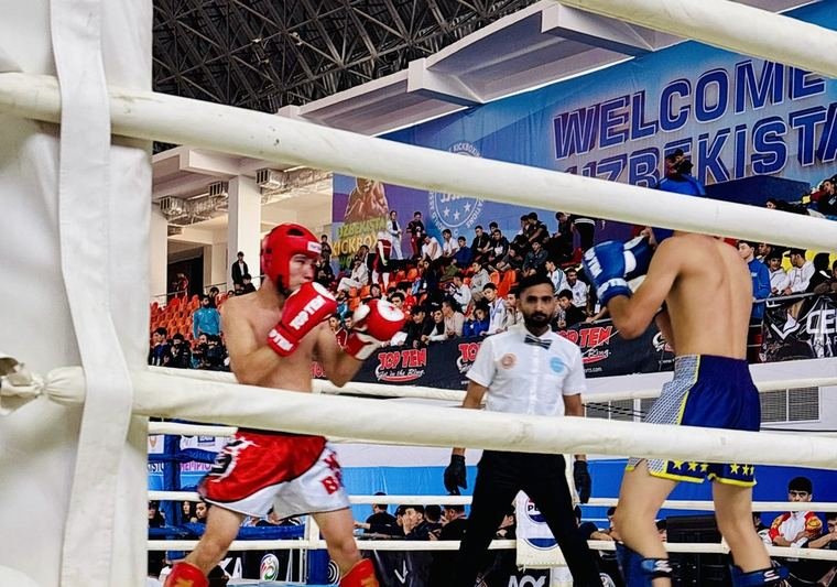 Kickboxing action at an international tournament in Uzbekistan